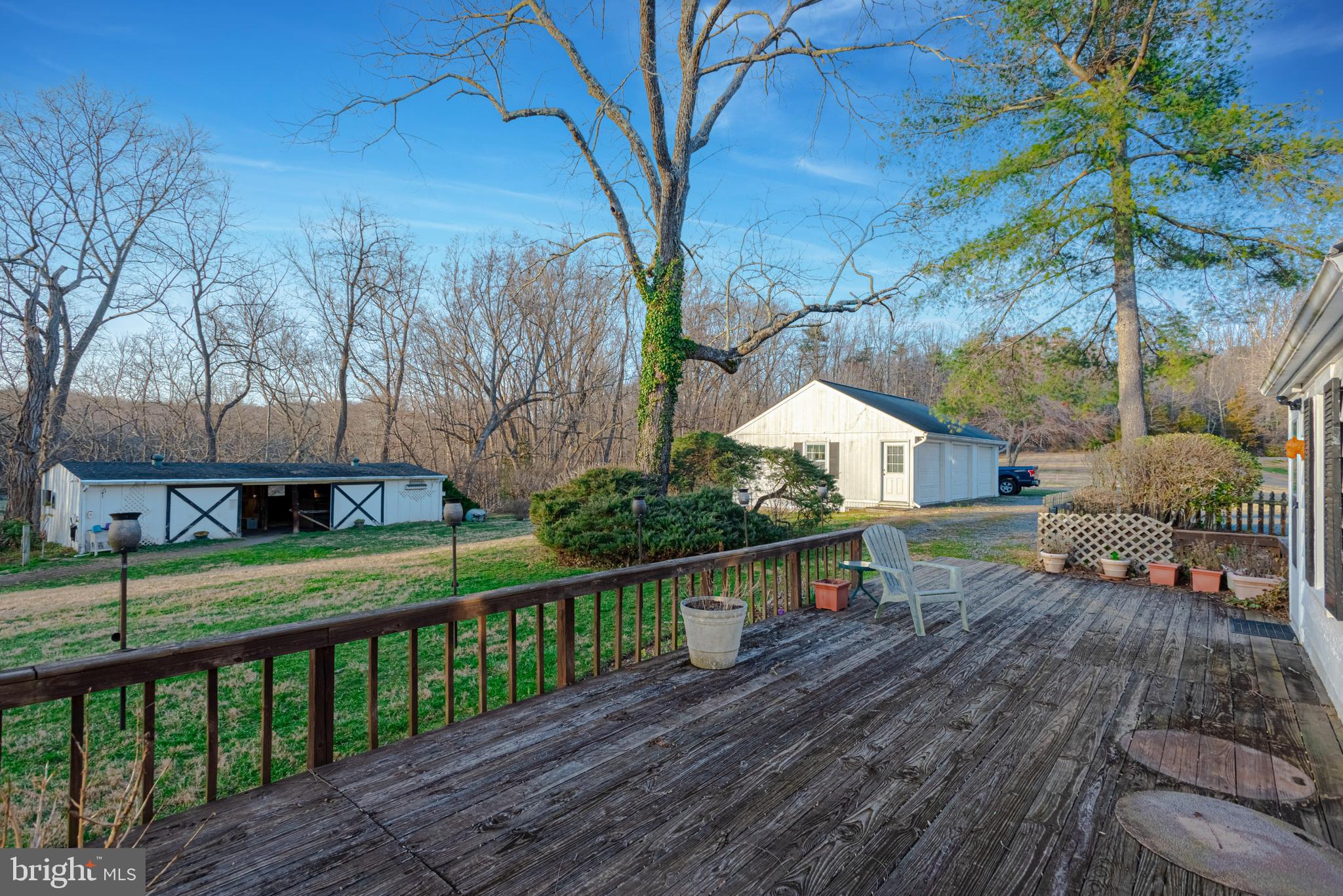 10728 Vale Road Oakton, VA 22124 - Photo 10 of 23 Gallery Image 10