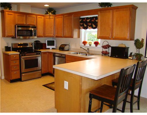 9 Columbia Road Middletown, RI 02842 - Photo 5 of 12 Kitchen. Good Work space & Storage