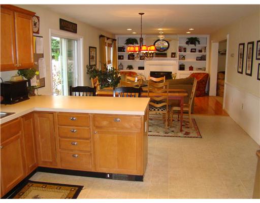 9 Columbia Road Middletown, RI 02842 - Photo 12 of 12 Kitchen. Open Floorplan combine Kitchen, Dining Area & Family Room