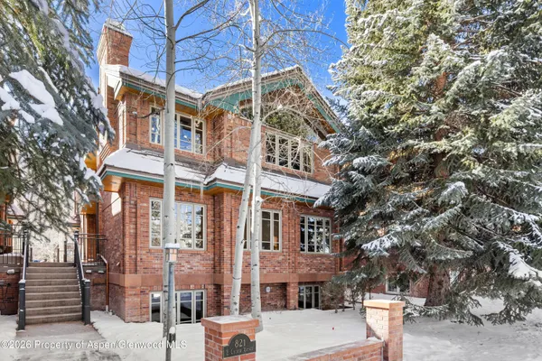 $200,000 | 821 East Cooper Avenue, Aspen, CO 81611