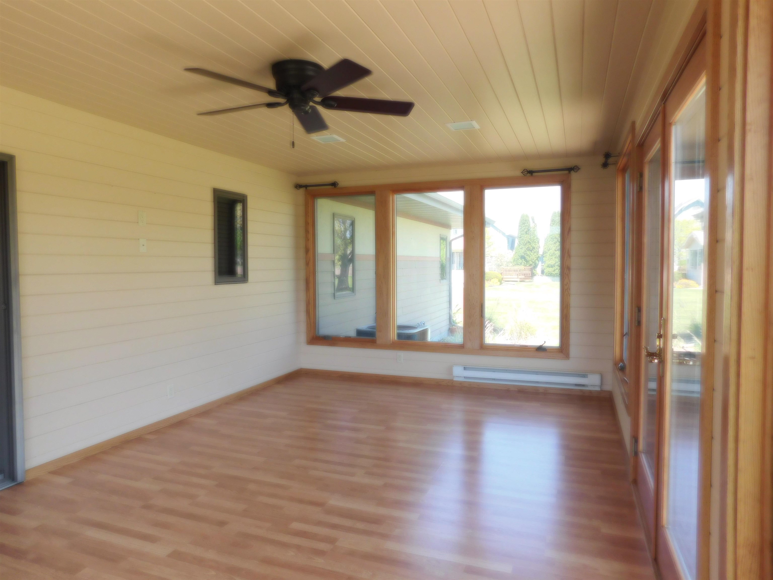 555 North Washington Street Spring Green, WI 53588 - Photo 17 of 52