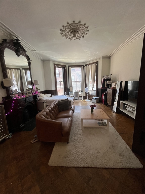163 Beacon Street, Unit 2 Boston, MA 02116 - Photo 2 of 9