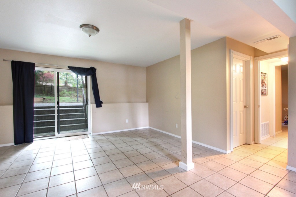 16627 28th Drive Southeast Bothell, WA 98012 - Photo 14 of 19