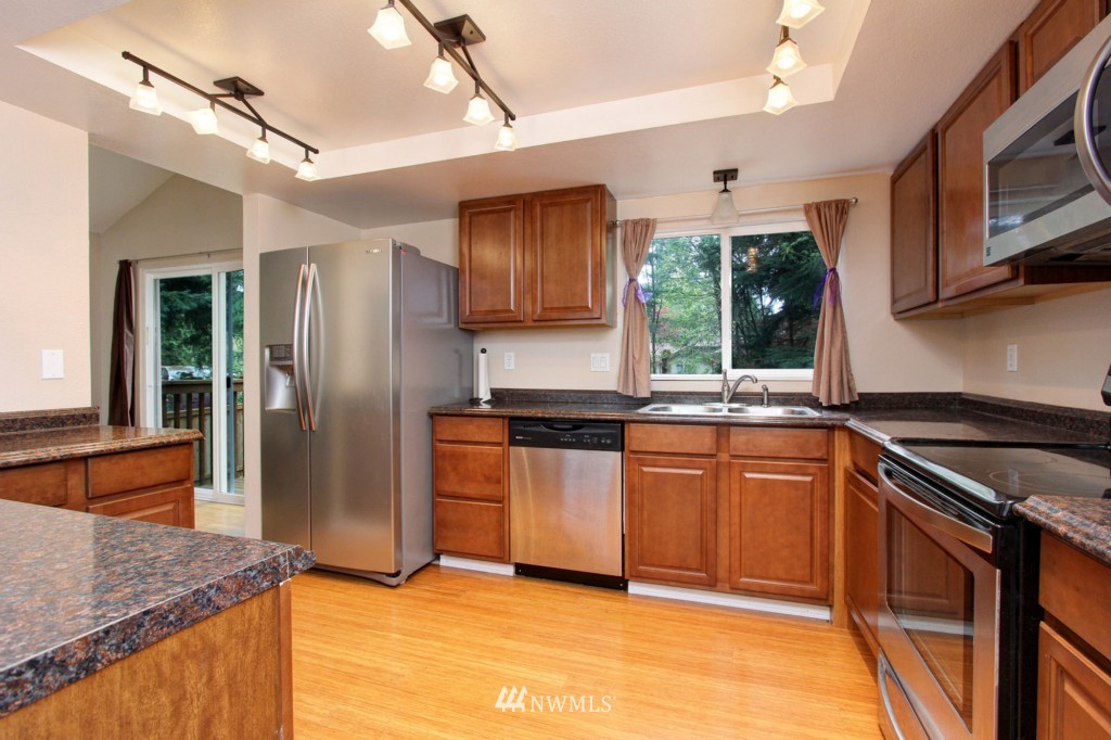 16627 28th Drive Southeast Bothell, WA 98012 - Photo 4 of 19
