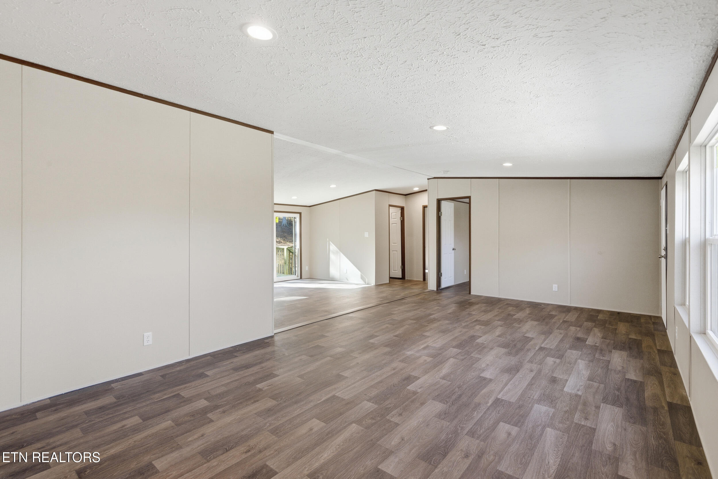 780 Little Dogwood Road Kingston, TN 37763 - Photo 16 of 32 0017