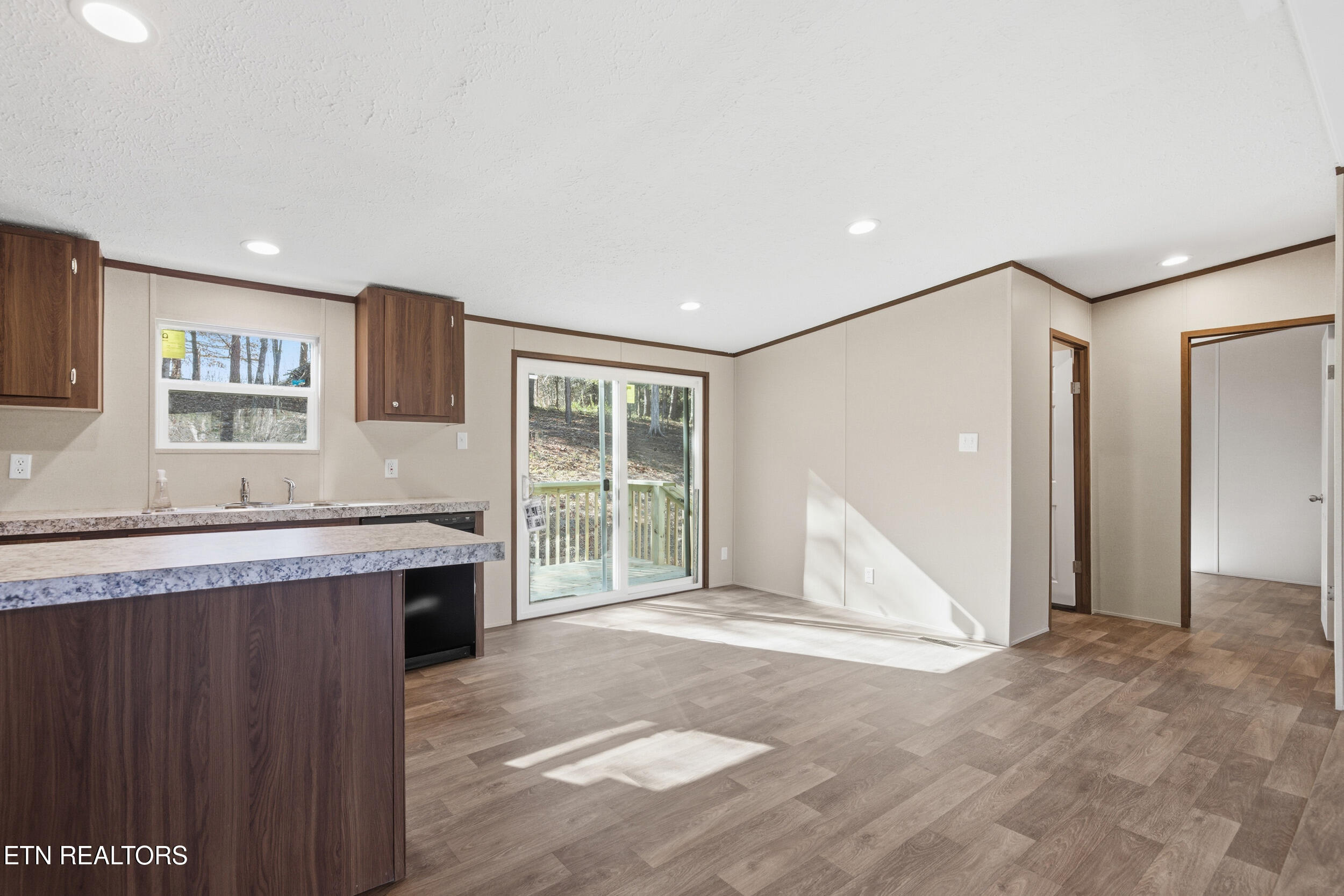 780 Little Dogwood Road Kingston, TN 37763 - Photo 17 of 32 0020