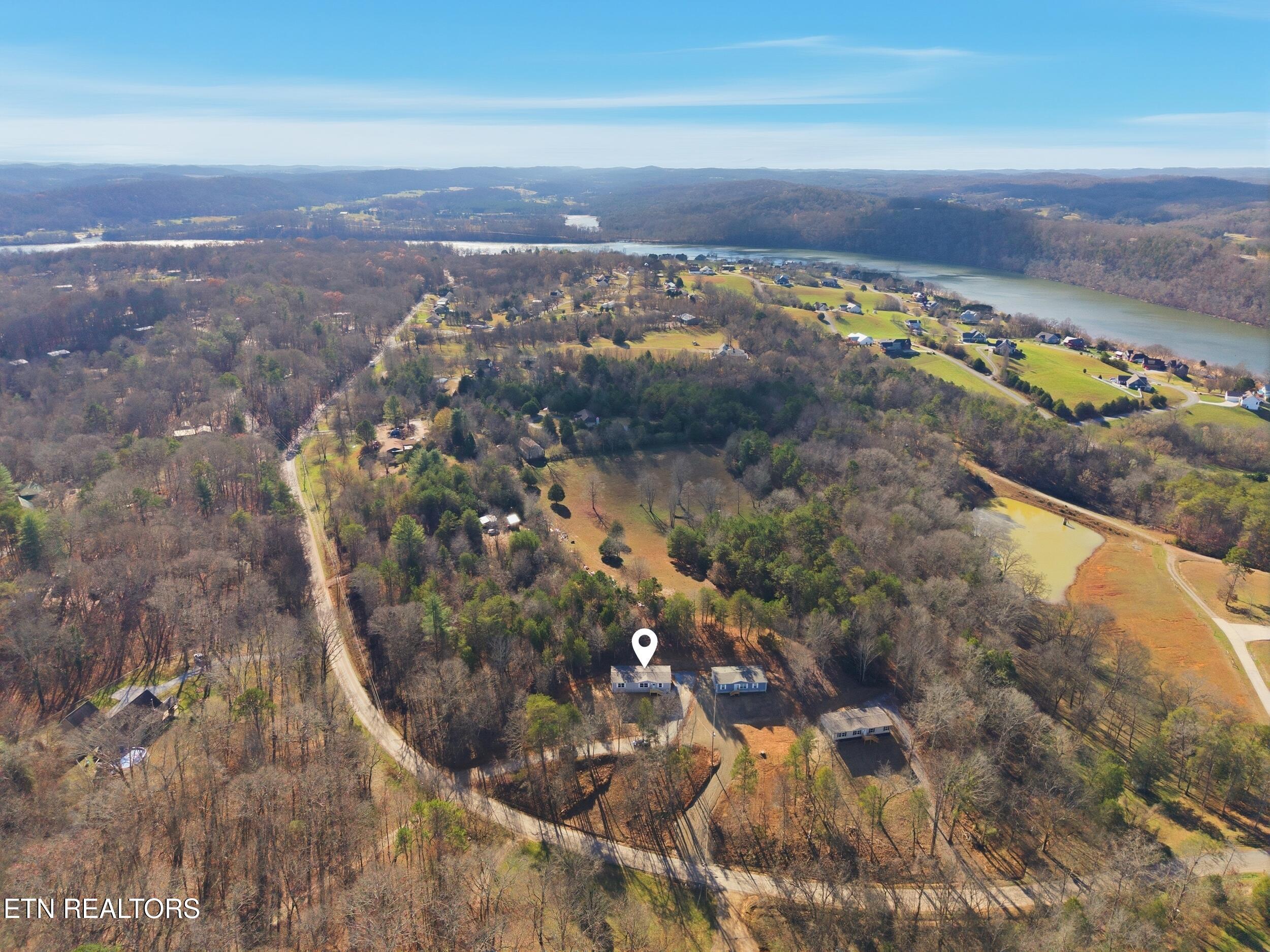 780 Little Dogwood Road Kingston, TN 37763 - Photo 7 of 27 0010