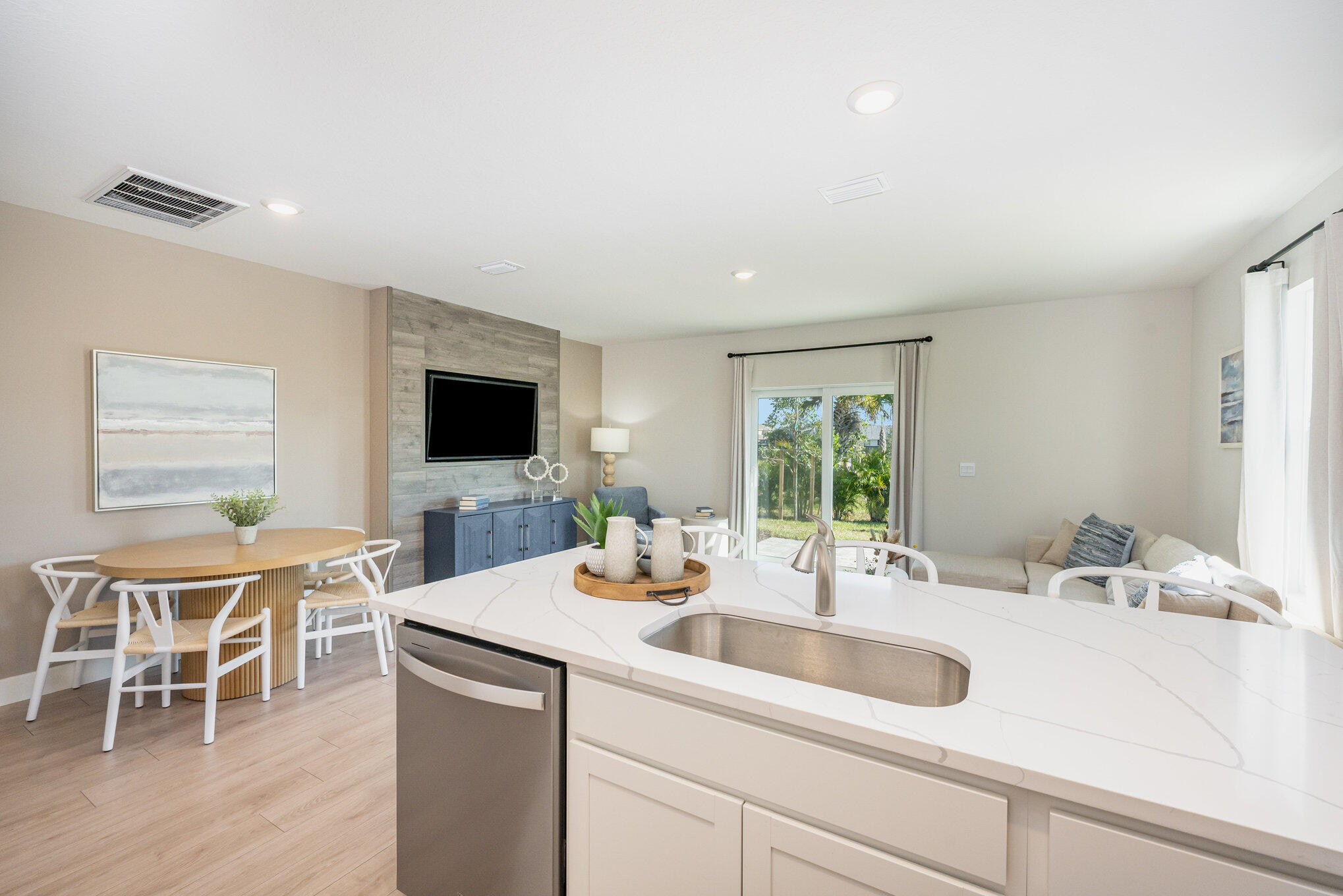 8136 Cobblestone Drive Fort Pierce, FL 34945 - Photo 5 of 17 005_dsc_1050-edit_757