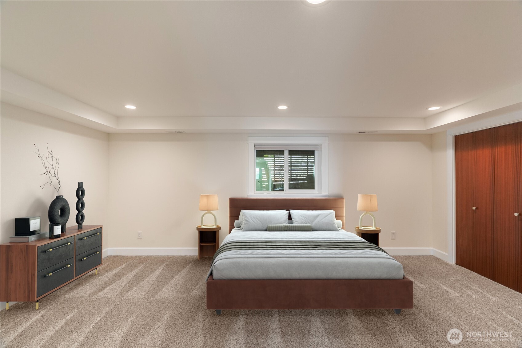 1233 Chilton Road Aberdeen, WA 98520 - Photo 23 of 40 a bedroom with a bed and a window