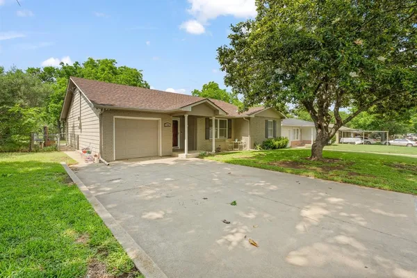 $265,000 | 1206 Bales Street, Cleburne, TX 76033