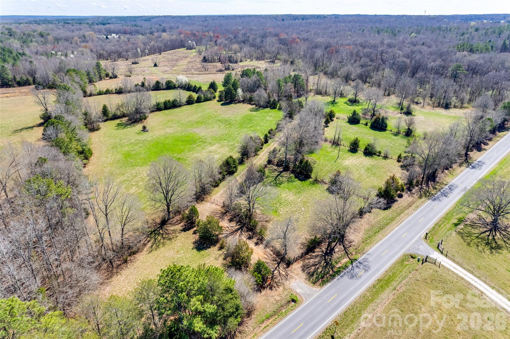 2548 Gordon Road Rock Hill, SC 29732 - Photo 16 of 19 a view of a garden with an ocean