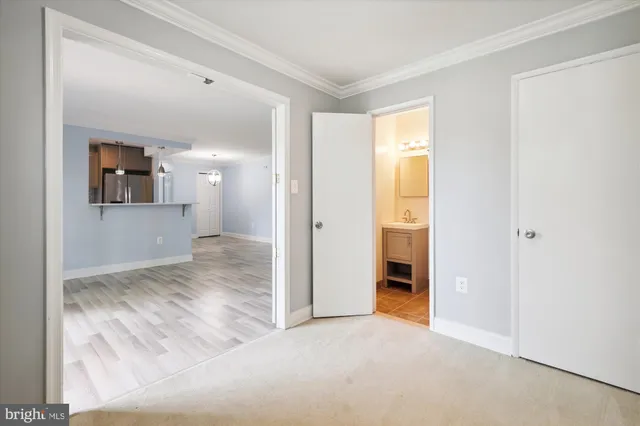 $2,500 | 5909 Quantrell Avenue, Unit 203, Alexandria, VA 22312