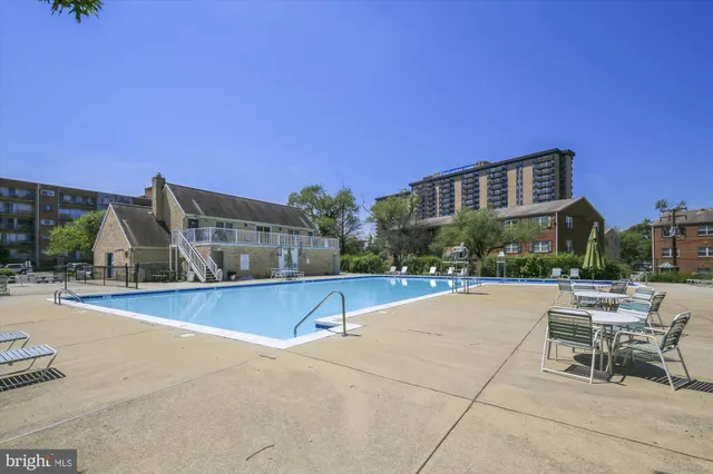 $2,500 | 5909 Quantrell Avenue, Unit 203, Alexandria, VA 22312