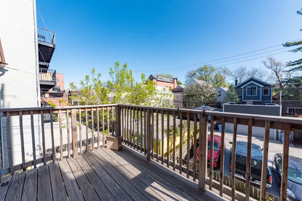 $2,200 | 1431 West Belmont Avenue, Unit 2R, Chicago, IL 60657