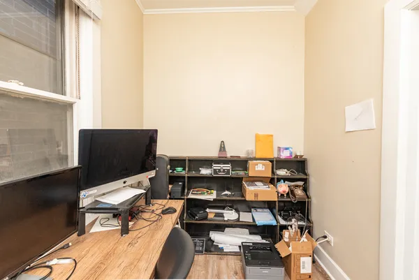 $2,200 | 1431 West Belmont Avenue, Unit 2R, Chicago, IL 60657