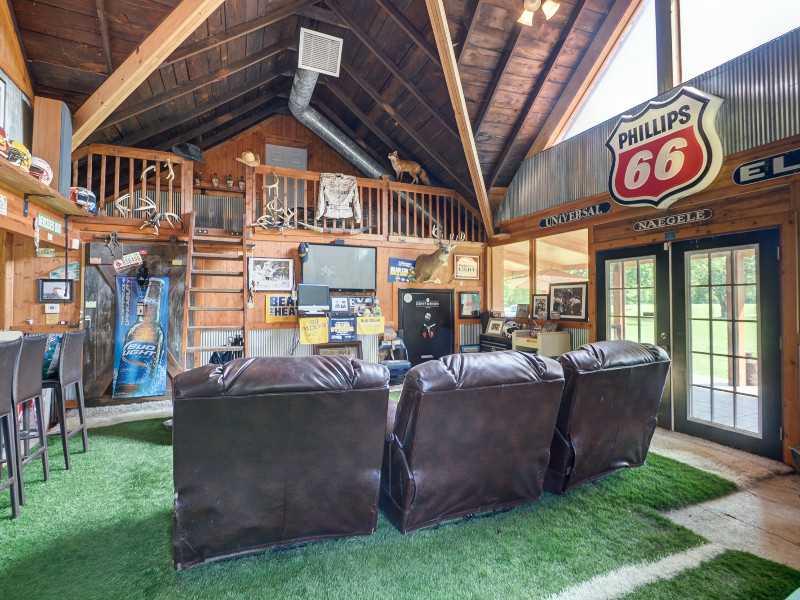 4617 Bluff Road Indianapolis, IN 46217 - Photo 19 of 24 Gallery Image 19