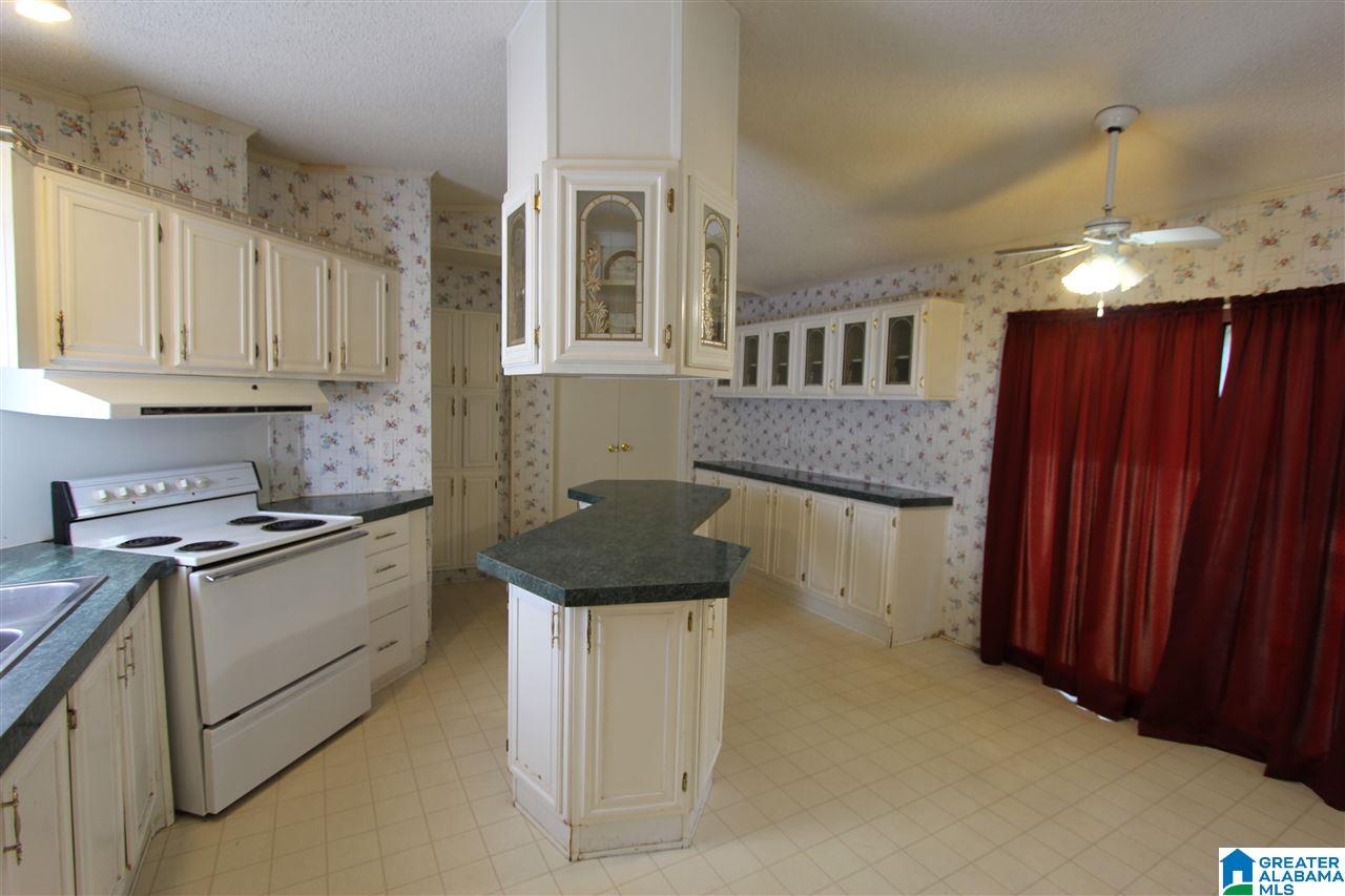 624 Lane Road Oxford, AL 36203 - Photo 11 of 50