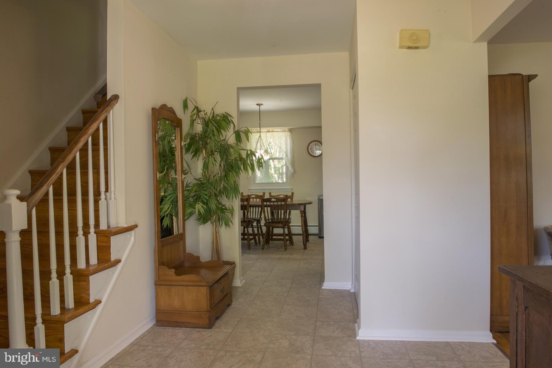 214 Belair Road Warminster, PA 18974 - Photo 4 of 25 Gallery Image 4