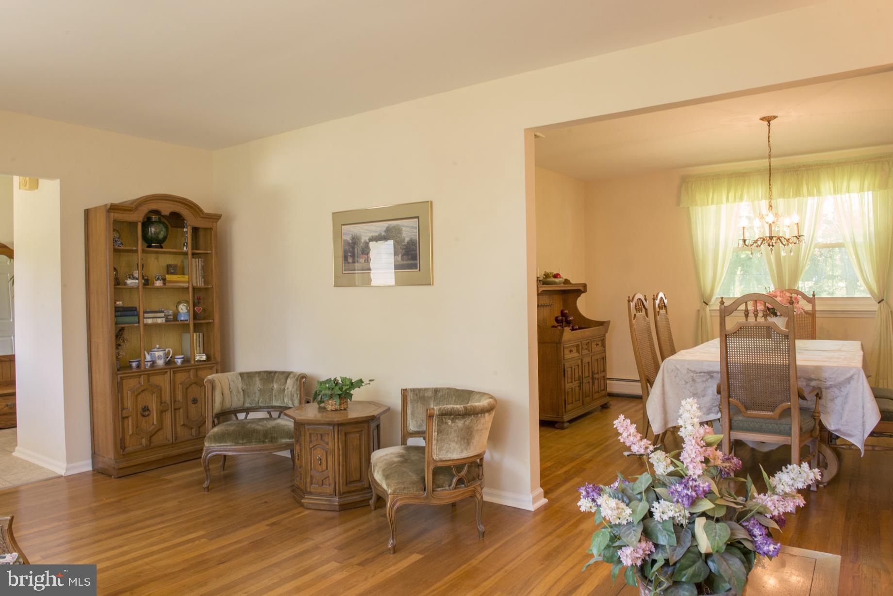 214 Belair Road Warminster, PA 18974 - Photo 8 of 25 Gallery Image 8