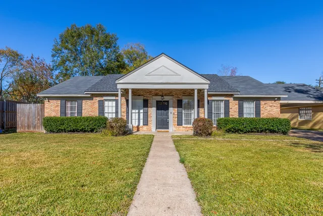 $300,000 | 6030 Zenith Street, Beaumont, TX 77706
