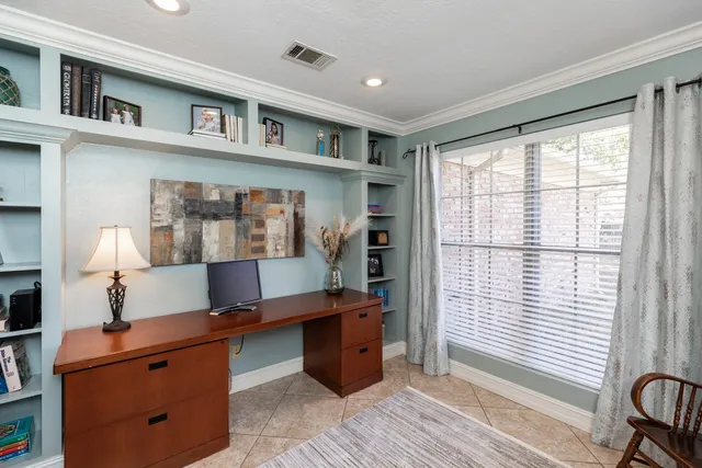 $300,000 | 6030 Zenith Street, Beaumont, TX 77706