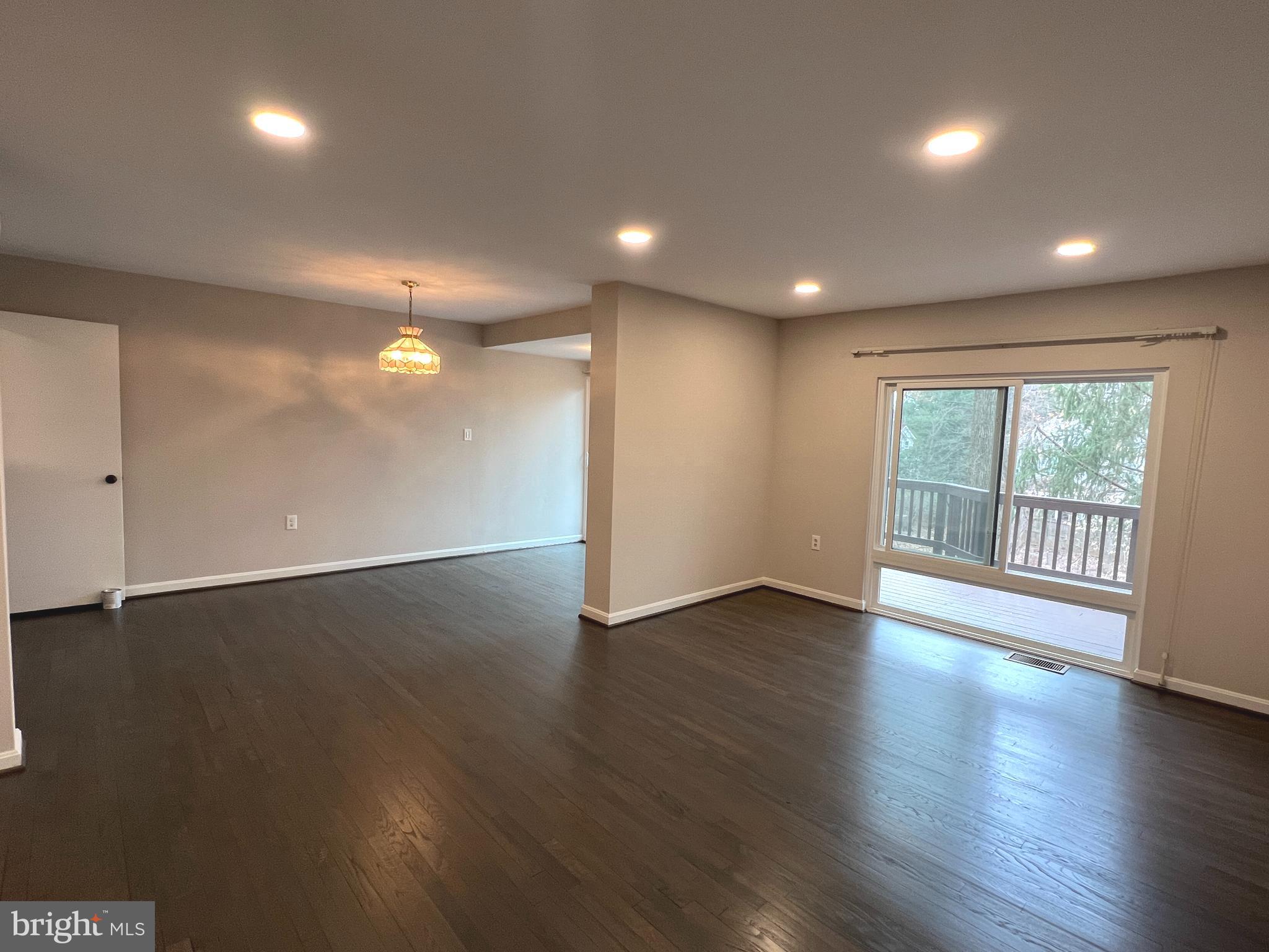 8138 Inverness Ridge Road Potomac, MD 20854 - Photo 9 of 27