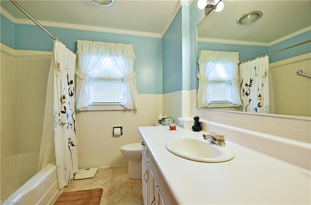 6625 Baker Street Rural Hall, NC 27045 - Photo 10 of 19