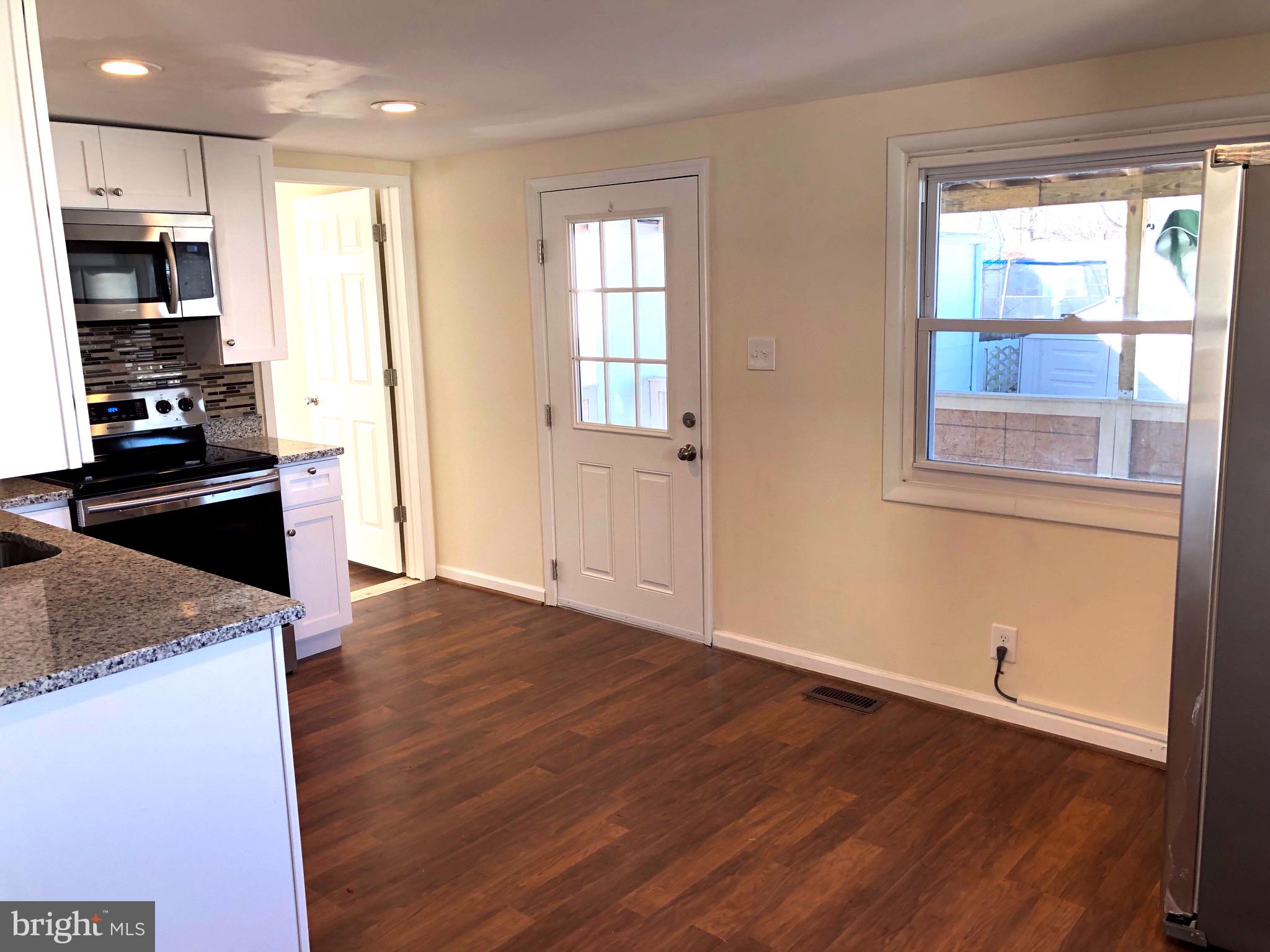 1718 Glen Curtis Road Baltimore, MD 21221 - Photo 19 of 72 Kitchen