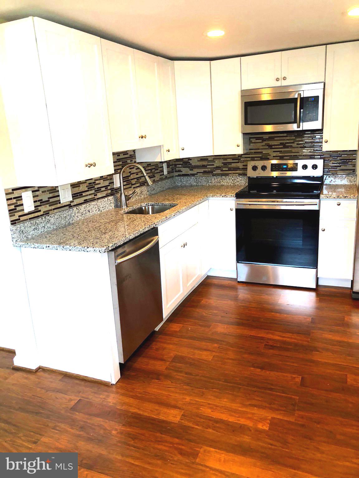 1718 Glen Curtis Road Baltimore, MD 21221 - Photo 22 of 72 Kitchen