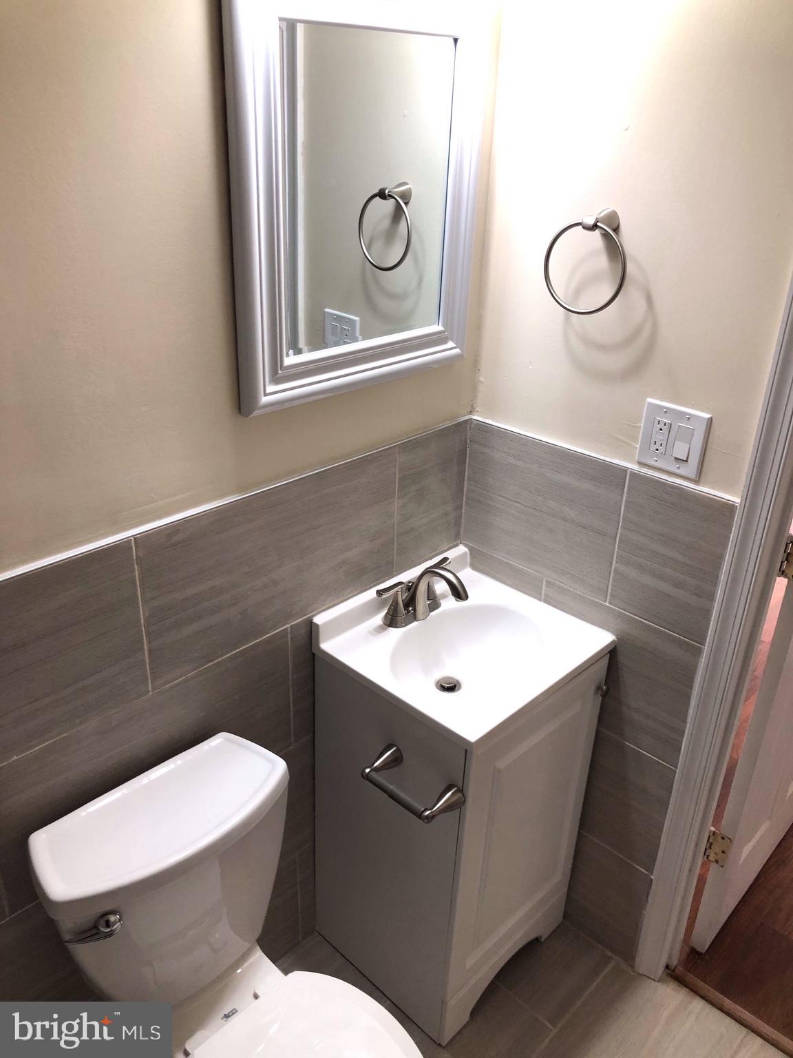 1718 Glen Curtis Road Baltimore, MD 21221 - Photo 25 of 72 Bath