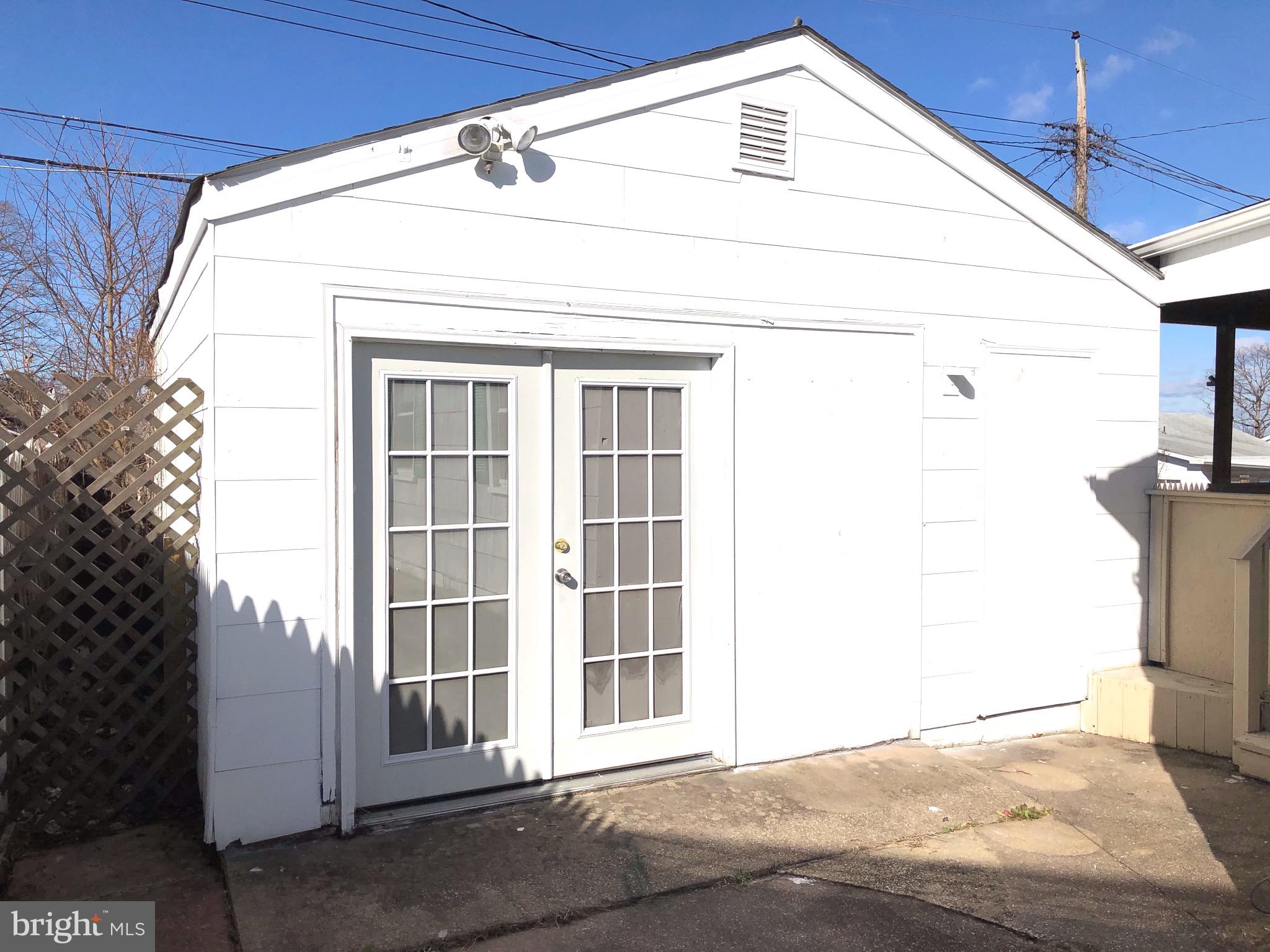1718 Glen Curtis Road Baltimore, MD 21221 - Photo 62 of 72 Garage/separate storage