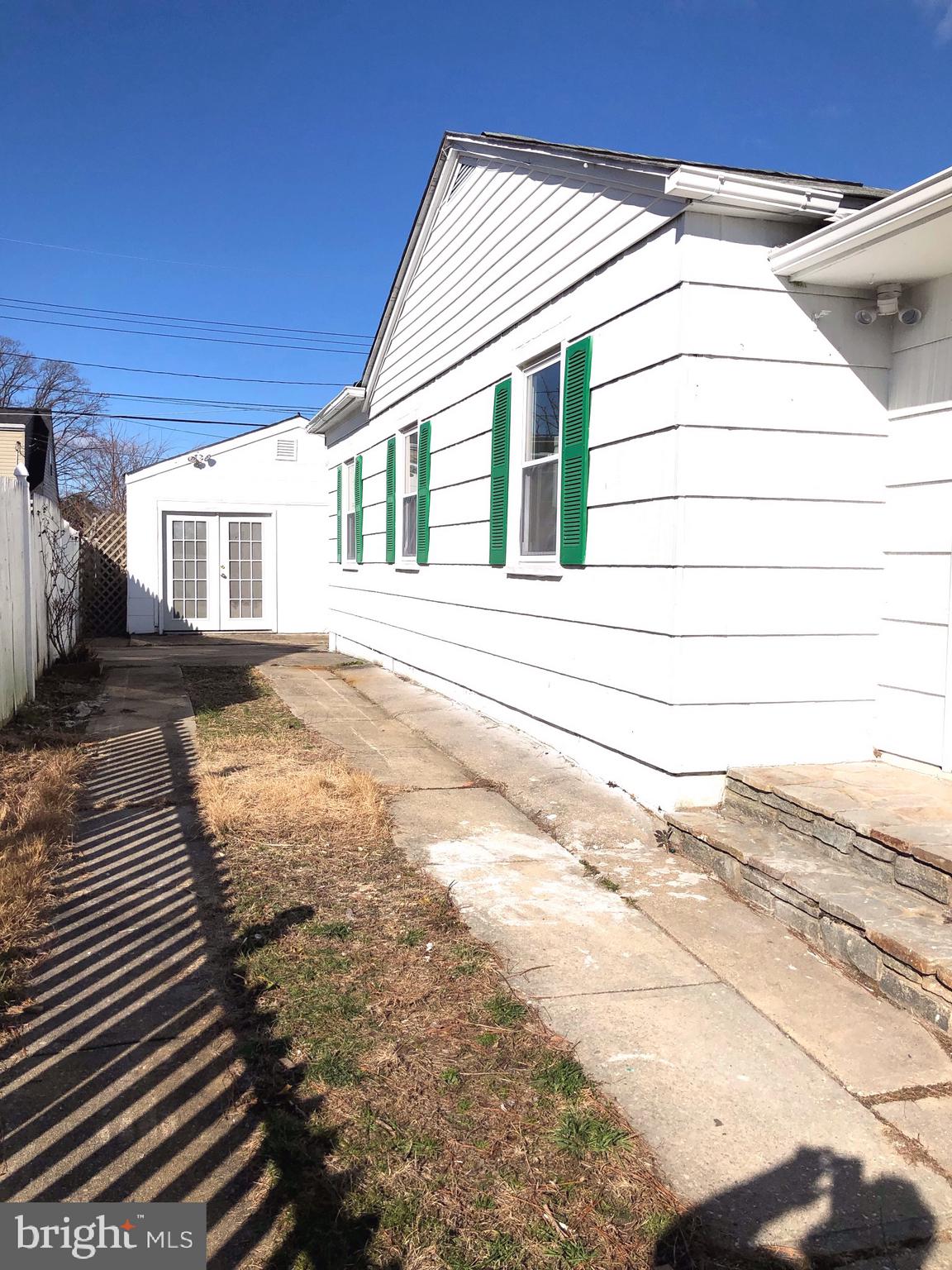 1718 Glen Curtis Road Baltimore, MD 21221 - Photo 68 of 72 Exterior driveway