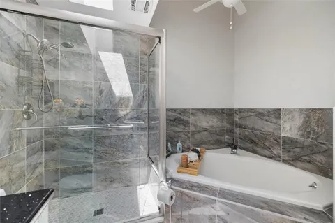 $449,000 | 7135 Queen Palm Circle, Sarasota, FL 34243