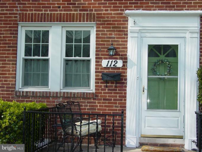 112 Murdock Road Baltimore, MD 21212 - Photo 1 of 22 Bling in the new year:decorate 2UR Heart's content