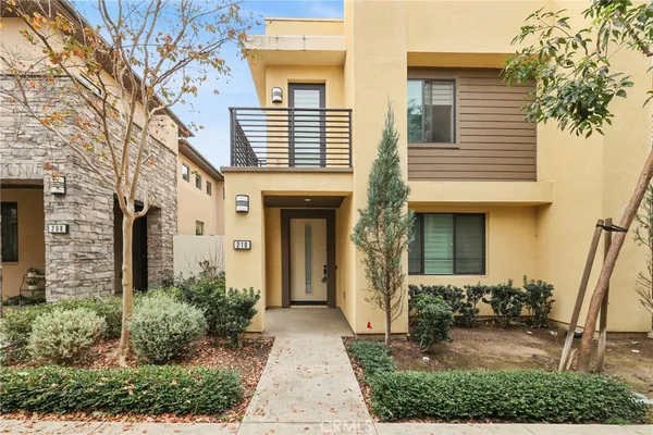 $4,650 | 210 Terrapin, Irvine, CA 92618