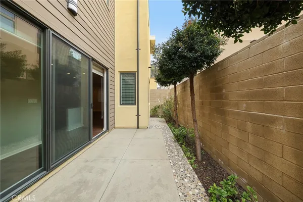 $4,650 | 210 Terrapin, Irvine, CA 92618