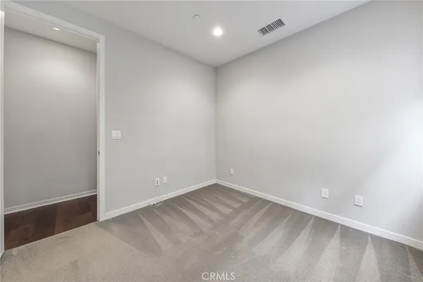 $4,650 | 210 Terrapin, Irvine, CA 92618