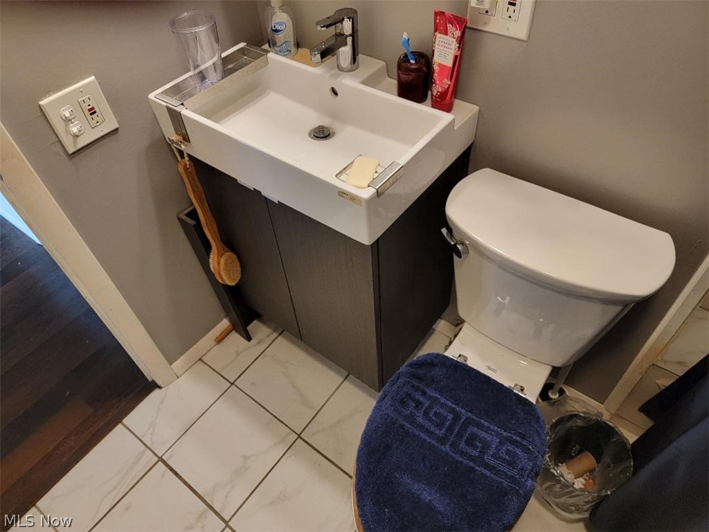 4325 Knickerbocker Road Sheffield Lake, OH 44054 - Photo 11 of 13 Gallery Image 11
