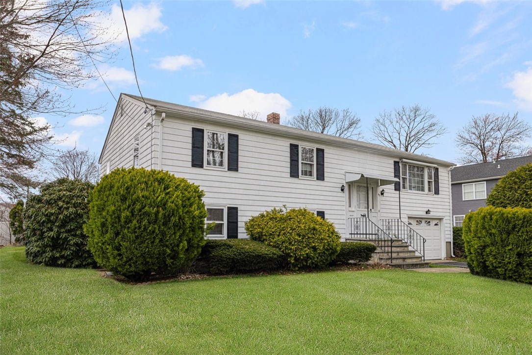 93 Norman Street Cumberland, RI 02864 - Photo 1 of 39