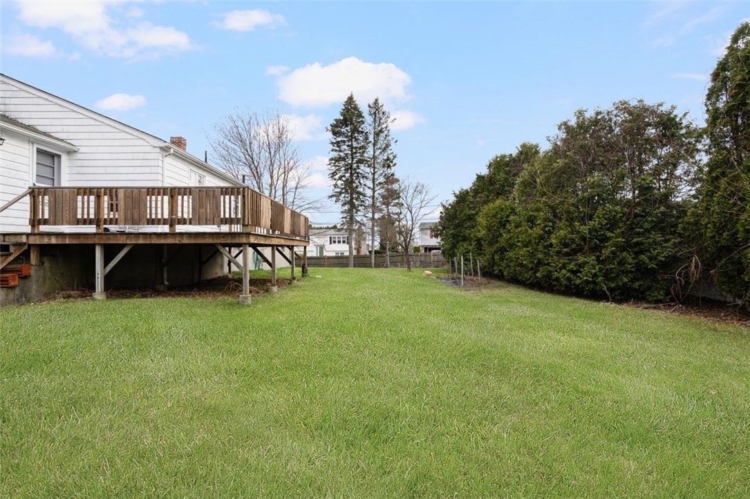 93 Norman Street Cumberland, RI 02864 - Photo 12 of 39