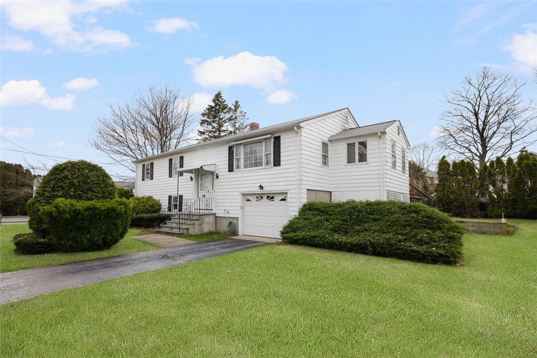 93 Norman Street Cumberland, RI 02864 - Photo 3 of 39