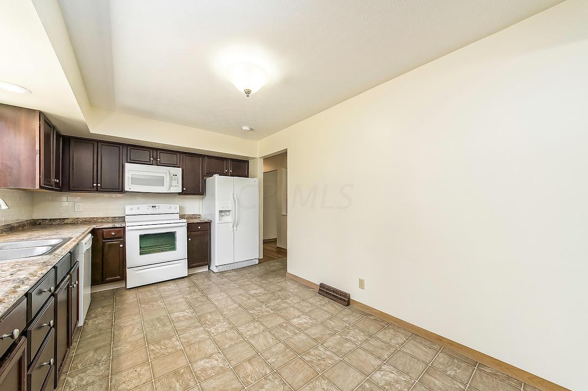 435 Heather Hill Road Columbus, OH 43213 - Photo 14 of 49