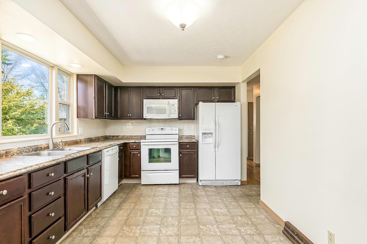 435 Heather Hill Road Columbus, OH 43213 - Photo 16 of 49