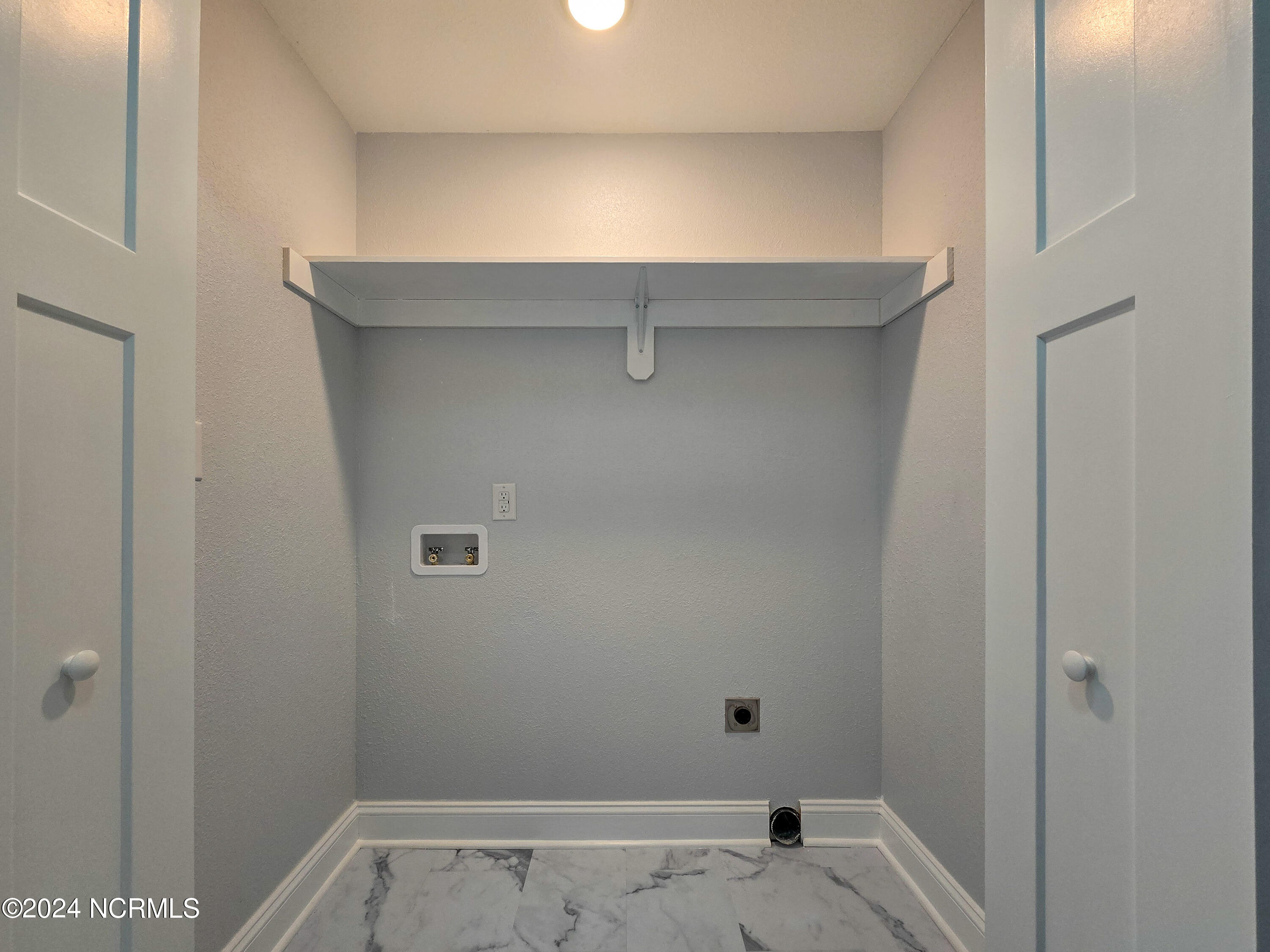492 New Road Elizabeth City, NC 27909 - Photo 15 of 28 Laundry Room