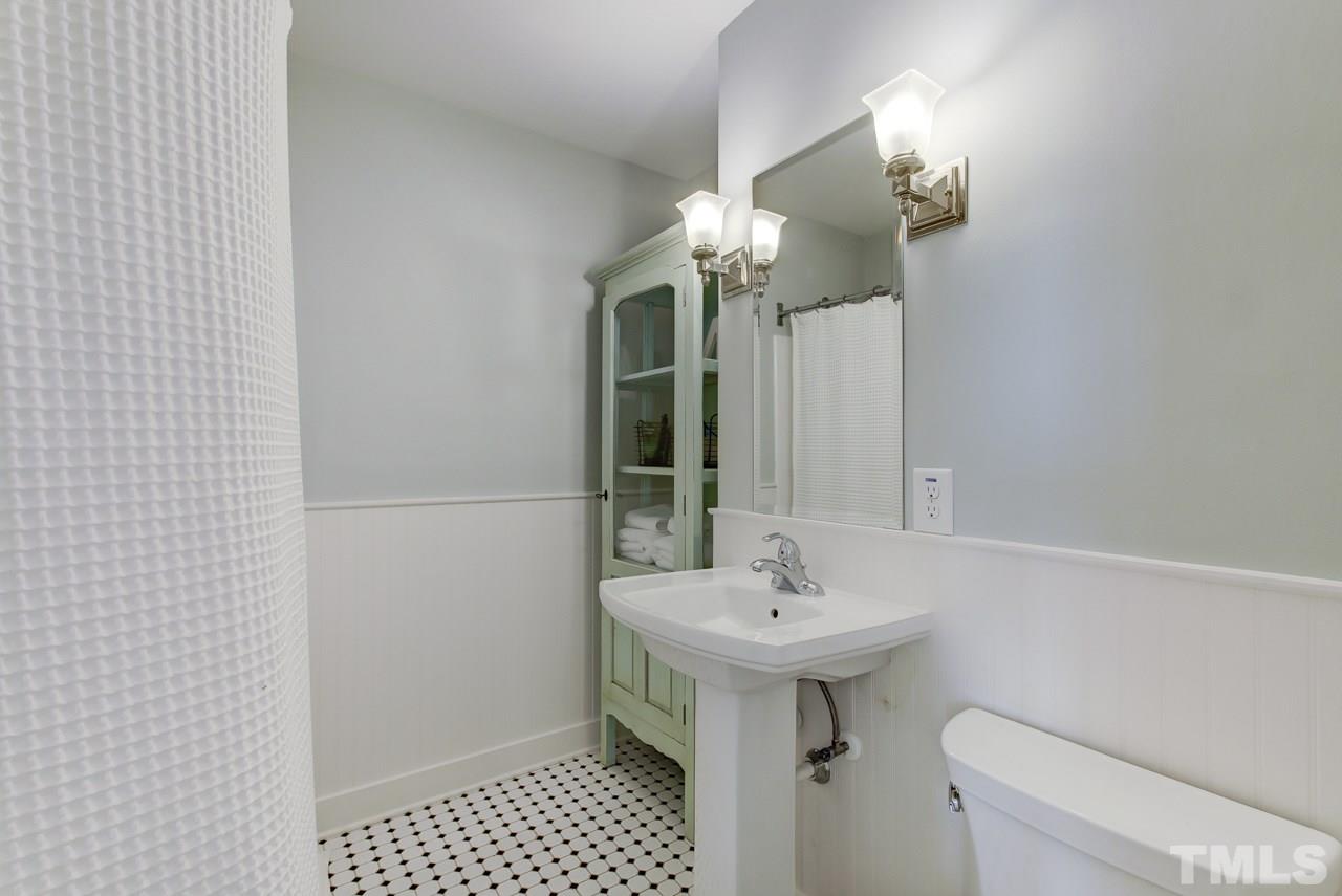 1330 Hathaway Road Raleigh, NC 27608 - Photo 19 of 25