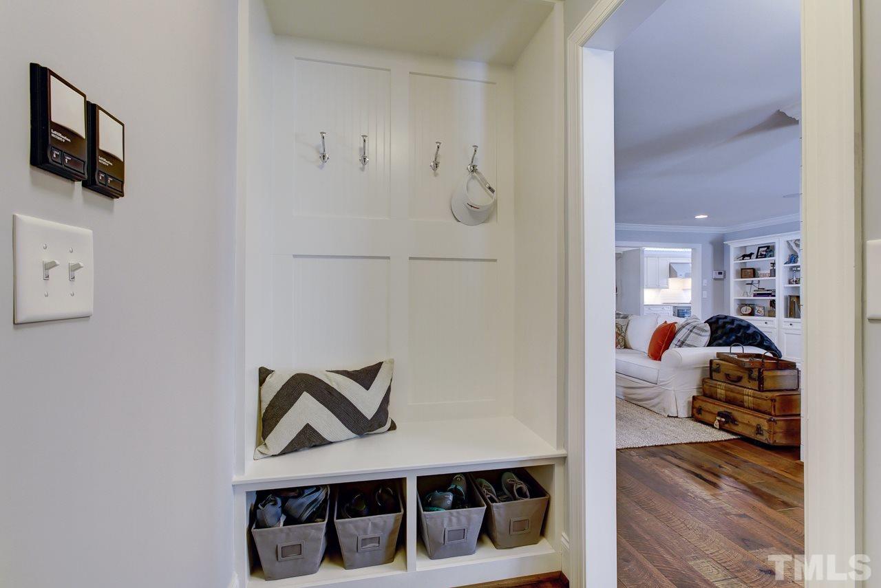 1330 Hathaway Road Raleigh, NC 27608 - Photo 4 of 25