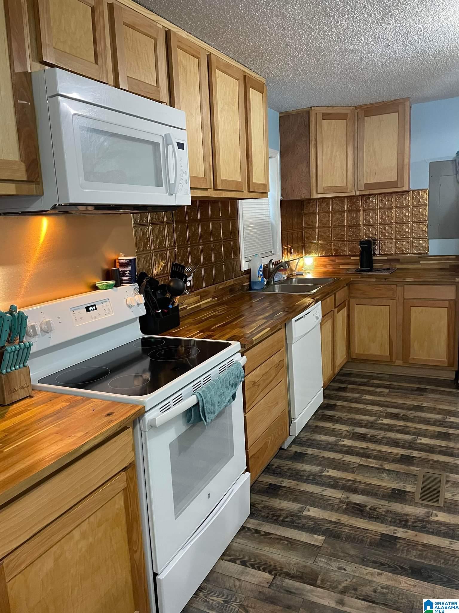 3695 Gobblers Knob Road Warrior, AL 35180 - Photo 5 of 13