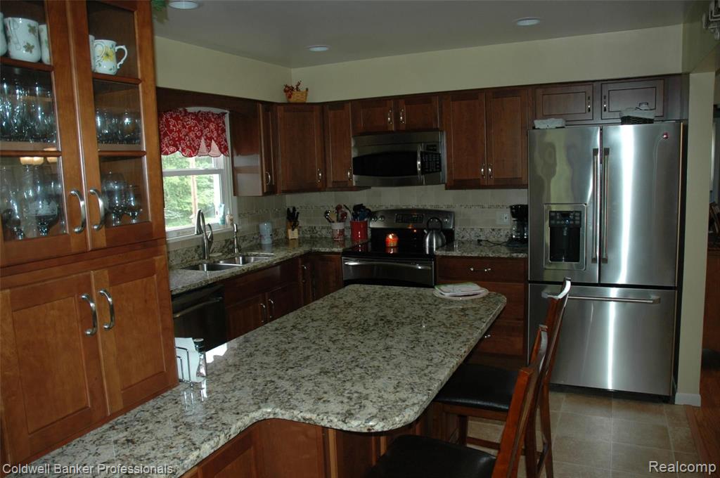 2094 Broker Road Lapeer, MI 48446 - Photo 16 of 31 Gallery Image 16
