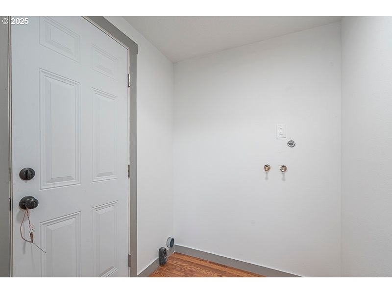 5686 Battle Creek Road Southeast Salem, OR 97306 - Photo 18 of 39 Gallery Image 18