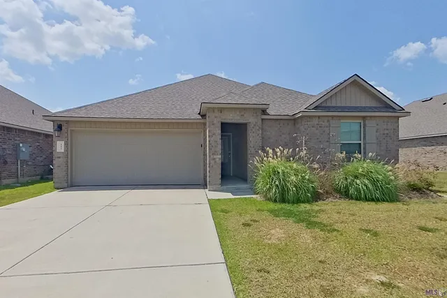 $1,750 | 112 SANTIAGO Court, Lafayette, LA 70507